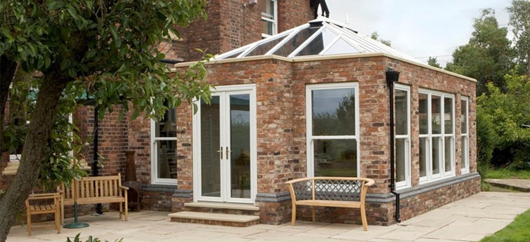 What is the difference between an orangery and a conservatory?